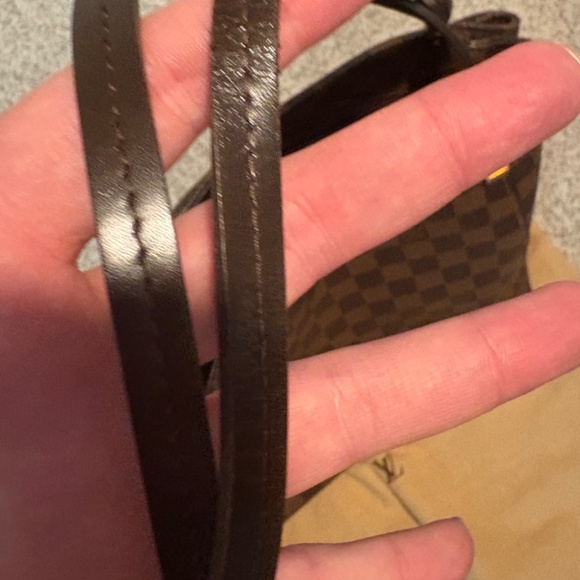 Louis Vuitton Marylebone GM Damier Ebene Expandable Tote - Picture 3 of 12